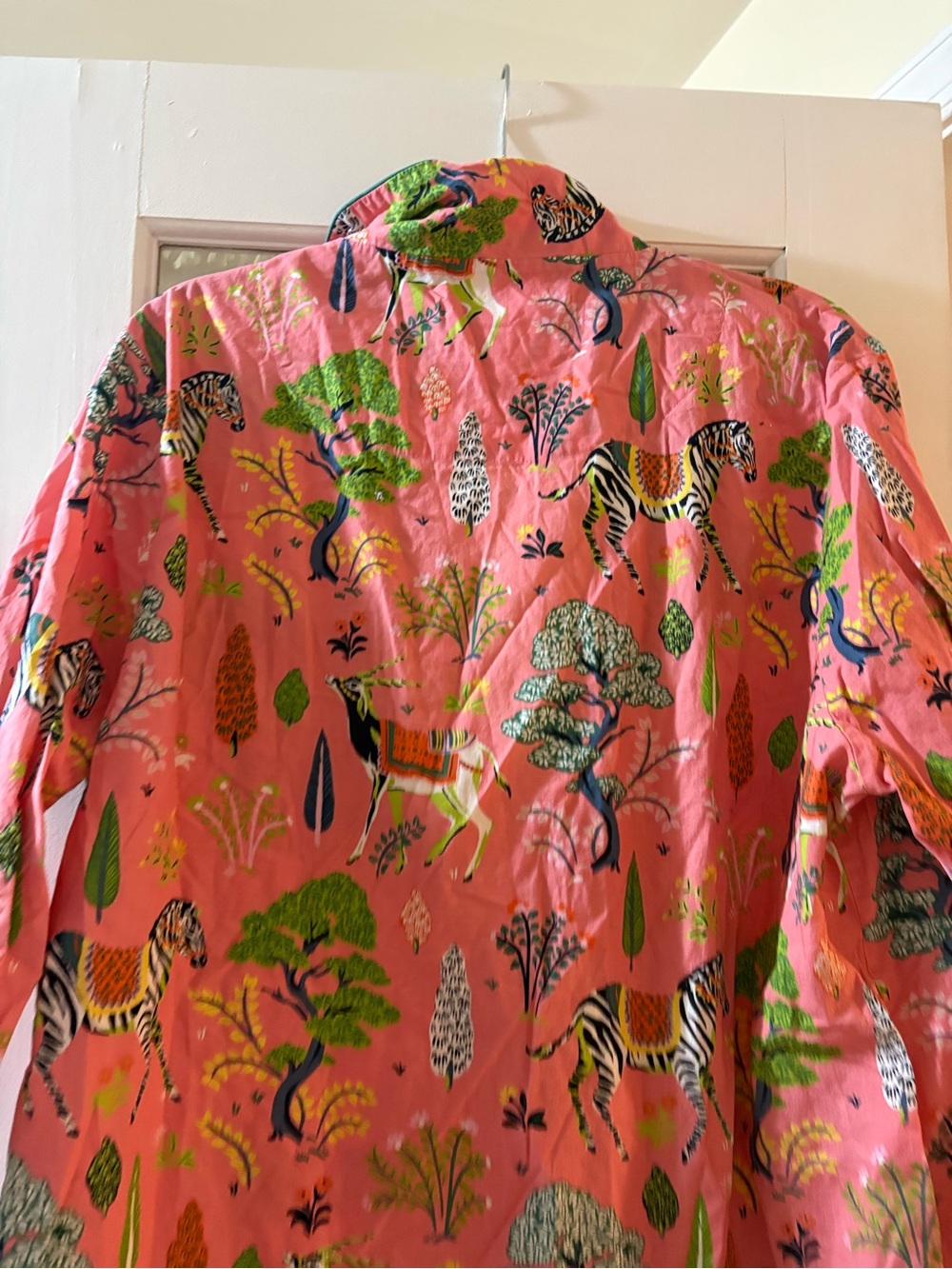 Printfresh Pink Button-Up Shirt with Tropical Animal Print - Picture 6 of 6
